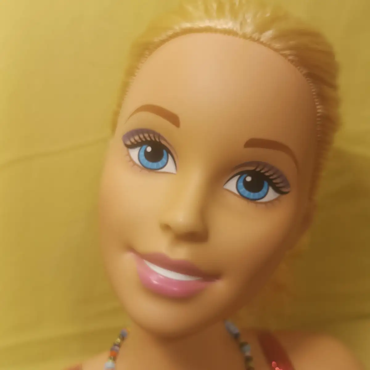 Tête à coiffer barbie