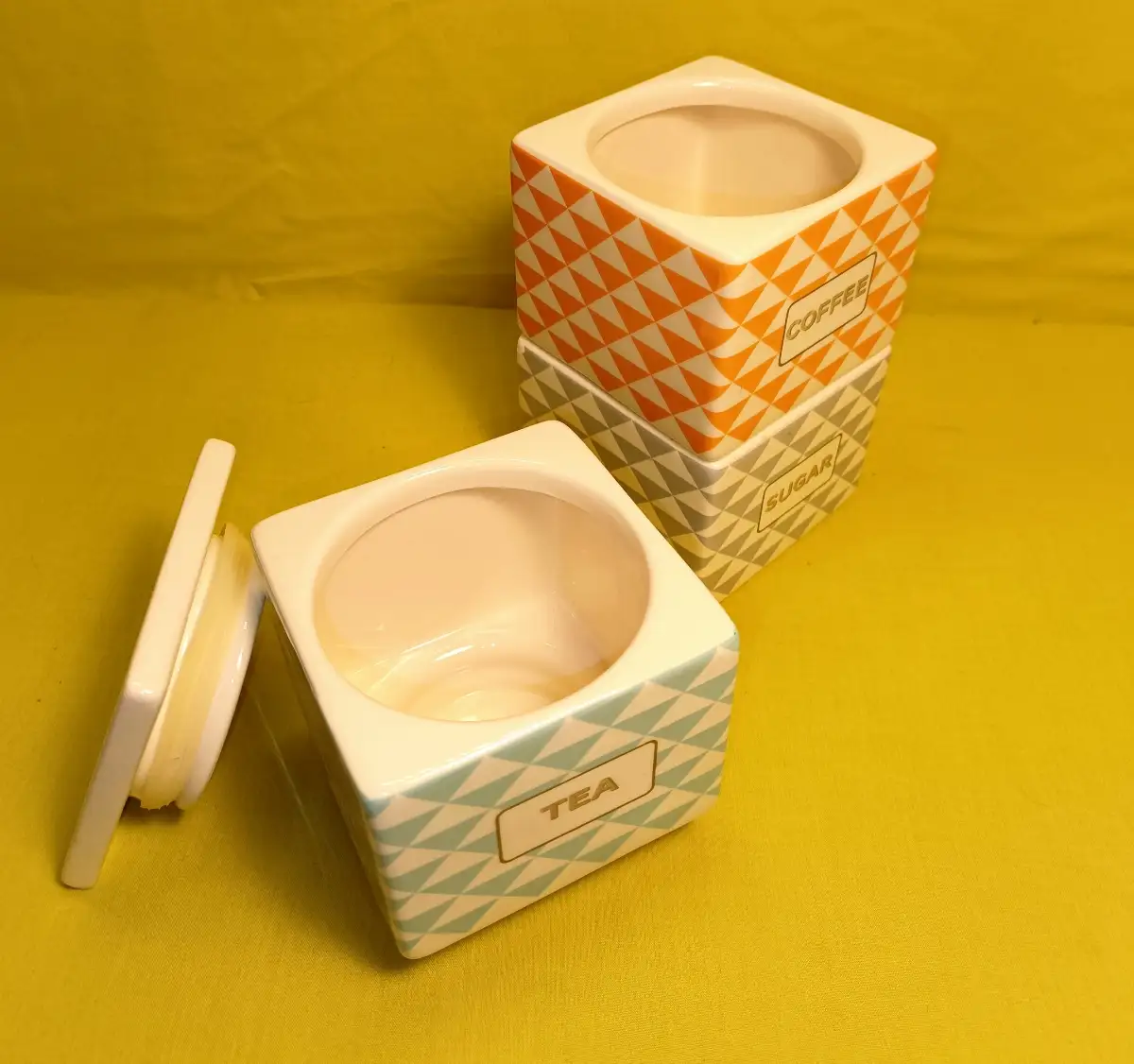 Ensemble de boîte en faïence